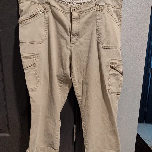 Faded Glory Pants Jumpsuits Ladies Faded Glory Capris Poshmark